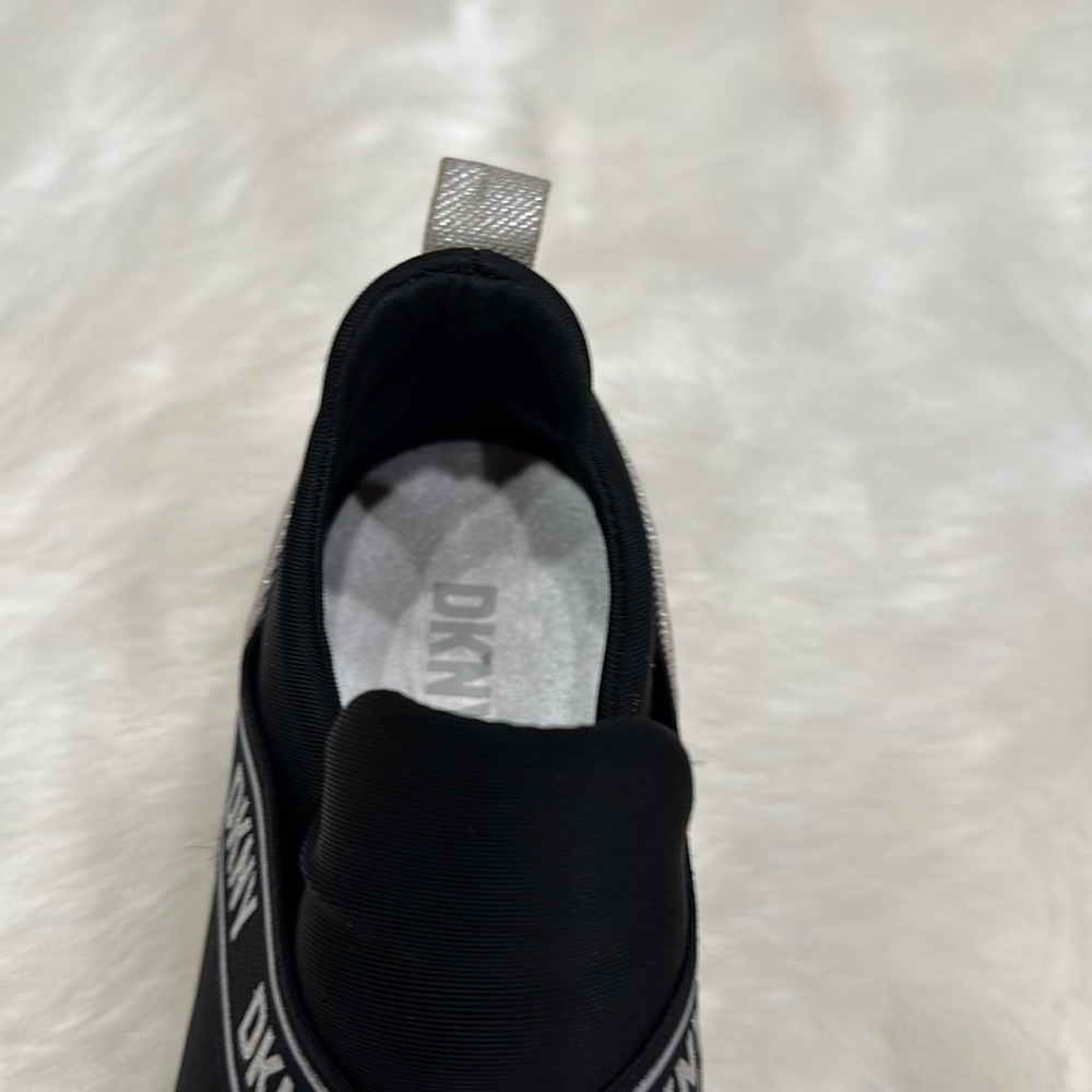 DKNY black slip on tennis shoe size 3 - Picture 11 of 17